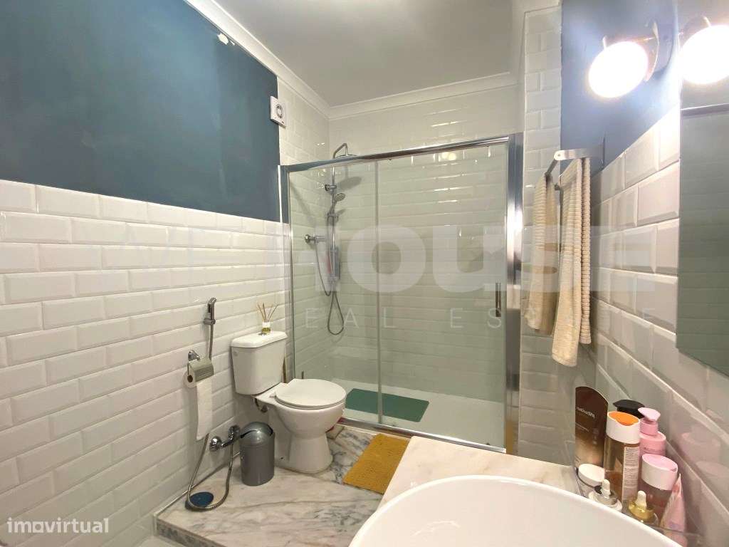 Apartamento T2 com Duas Varandas no Pinhal Novo - Totalmente Remode...-15