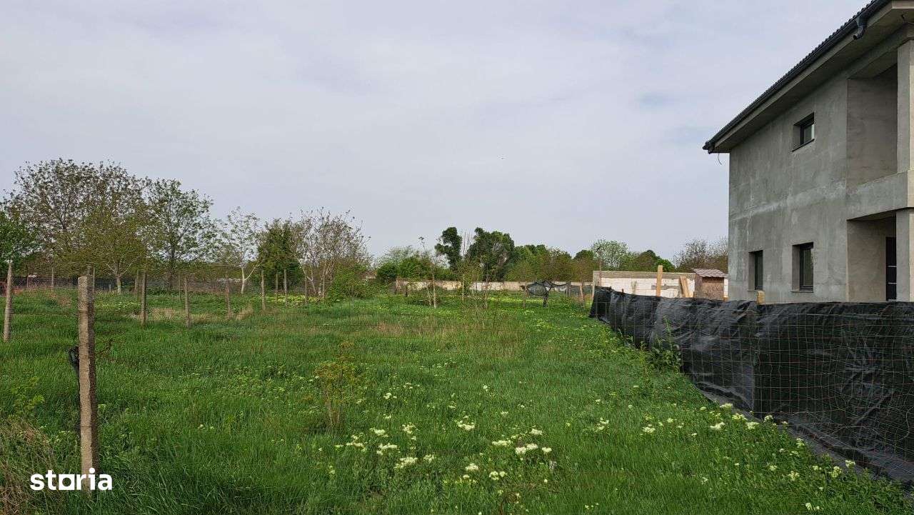 Km.5, En-Gros teren 353 mp. deschidere 12.40 m intravilan, intre vile - Imagine principală: 5/6