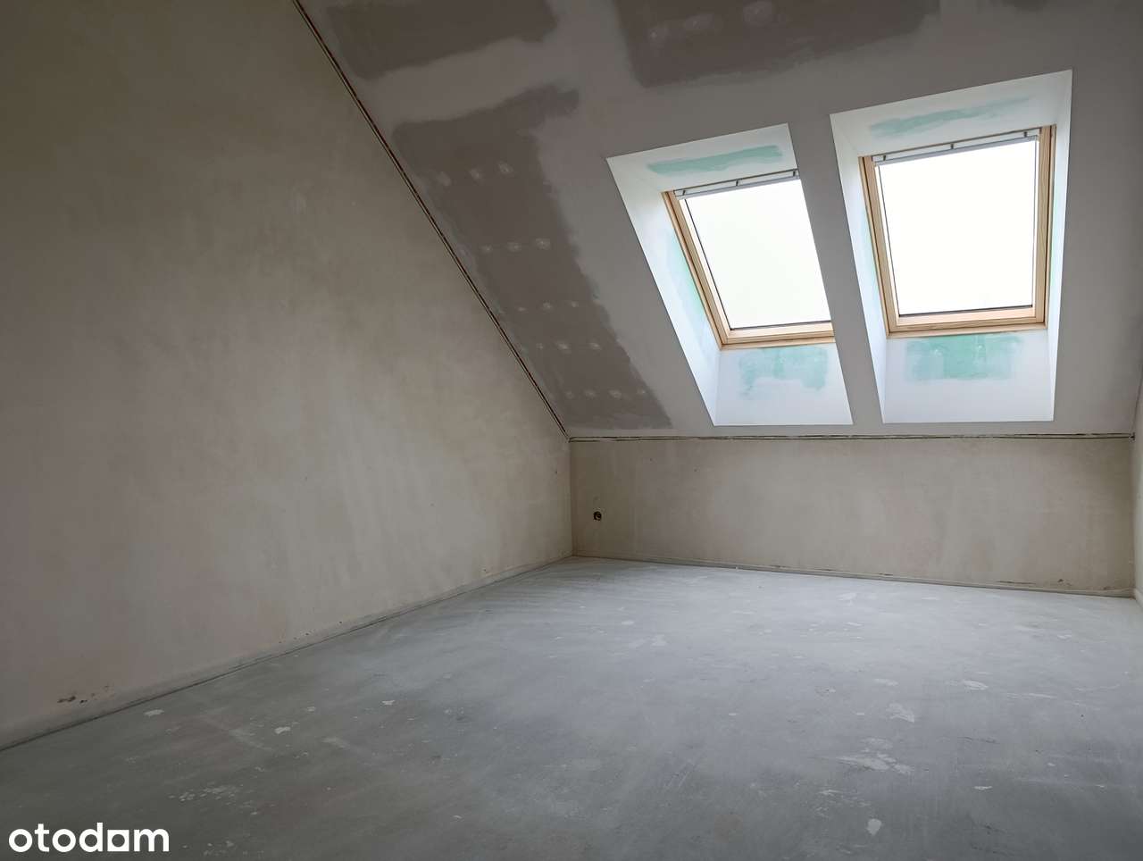 Połowa domu w Wirach-13