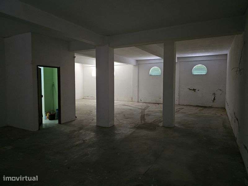 Cave com área de 141 m2 - Grande imagem: 4/8