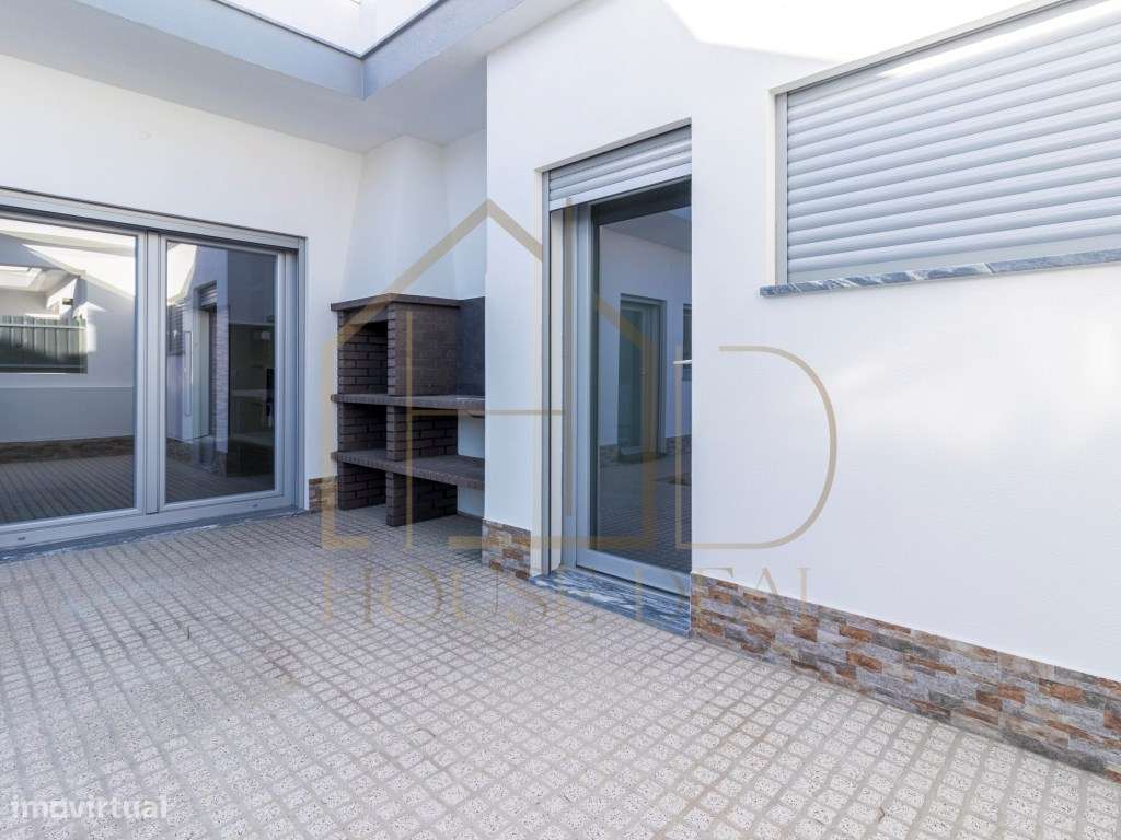 Moradia Térrea T2 com Pérgola. Pinhal do General. Fernão Ferro - Grande imagem: 5/20