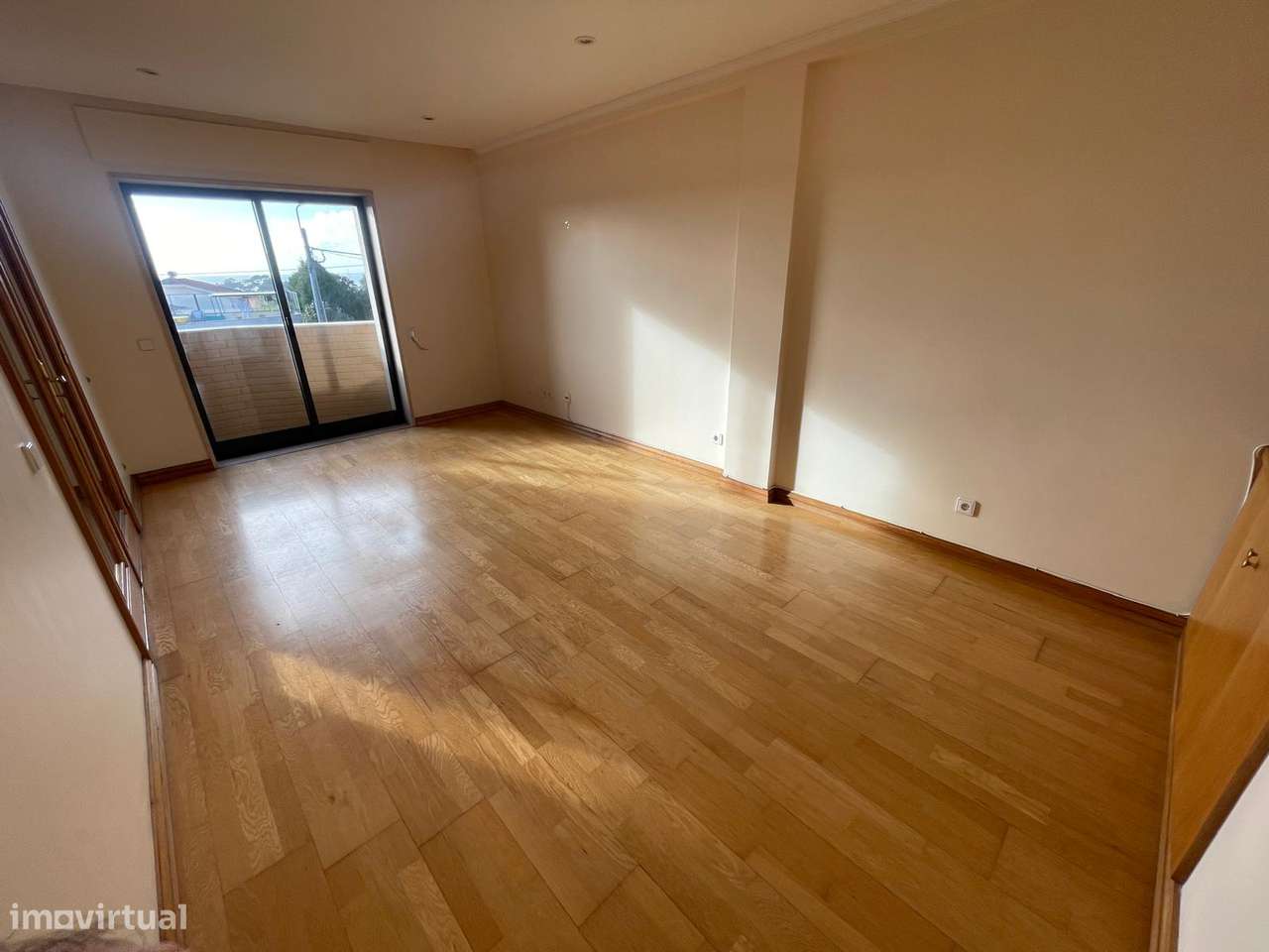 Excelente T1 a 850 mts da Praia Salgueiros (Canidelo) - Grande imagem: 5/14