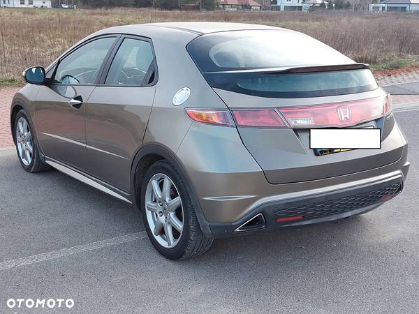 Honda Civic 2.2i-CTDi Executive - 10