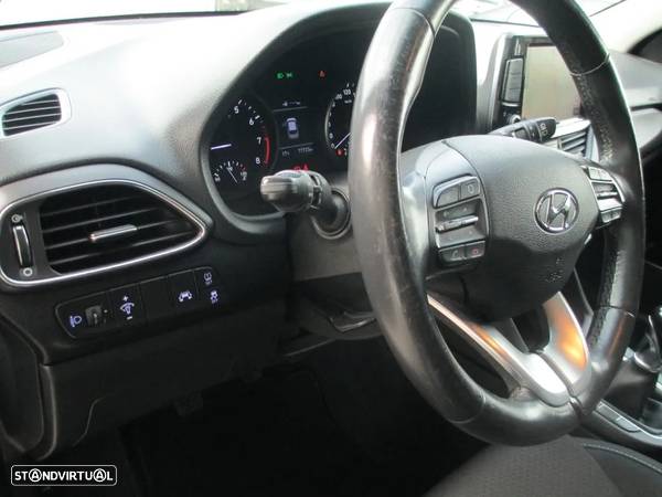 Hyundai i30 1.0 T-GDI Comfort+Navi - 16