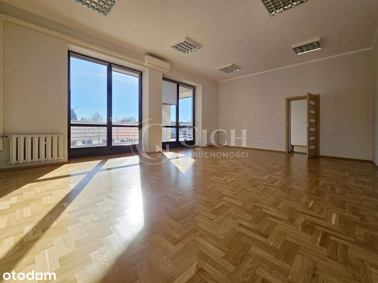 Lokal z balkonem - Pełny obrazek: 4/15