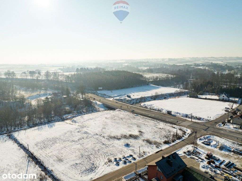 Działka usługowa z wz przy S7-4