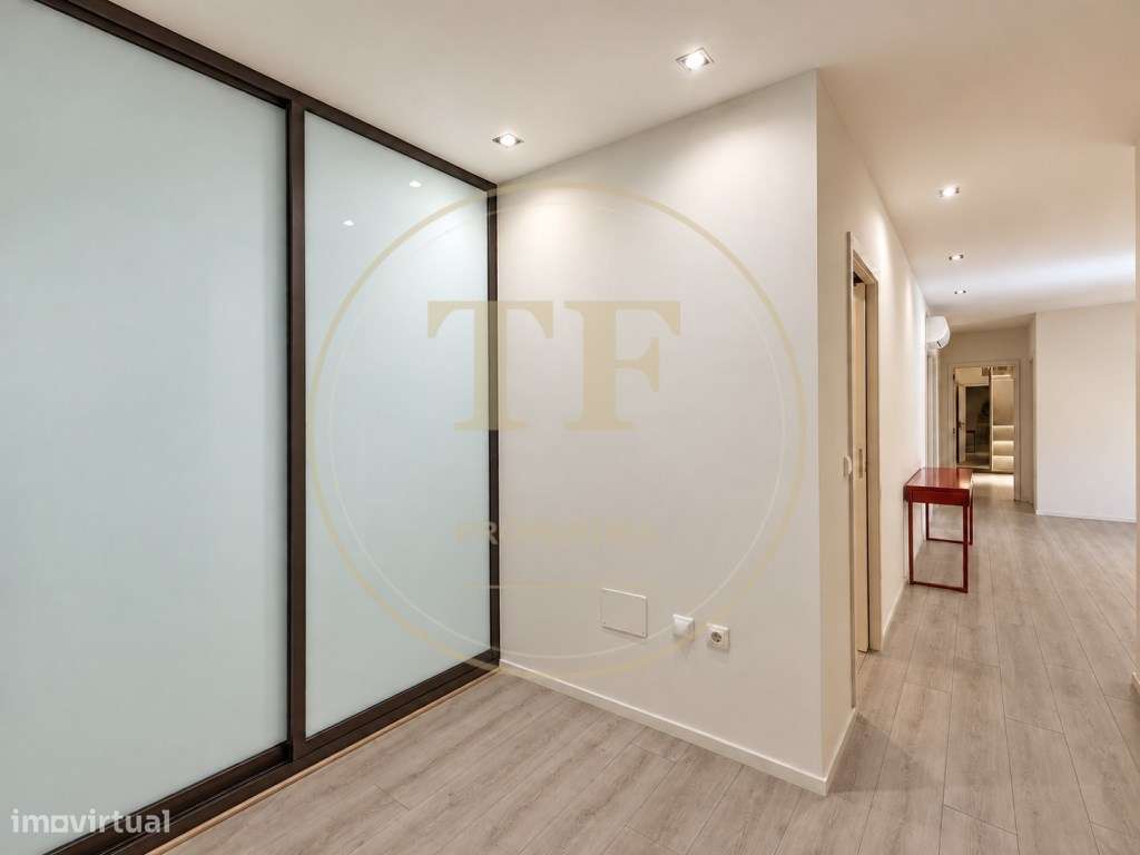 T3 Renovado com Garagem, a 600 m da Praia e junto Apeadeiro de Fran...-4