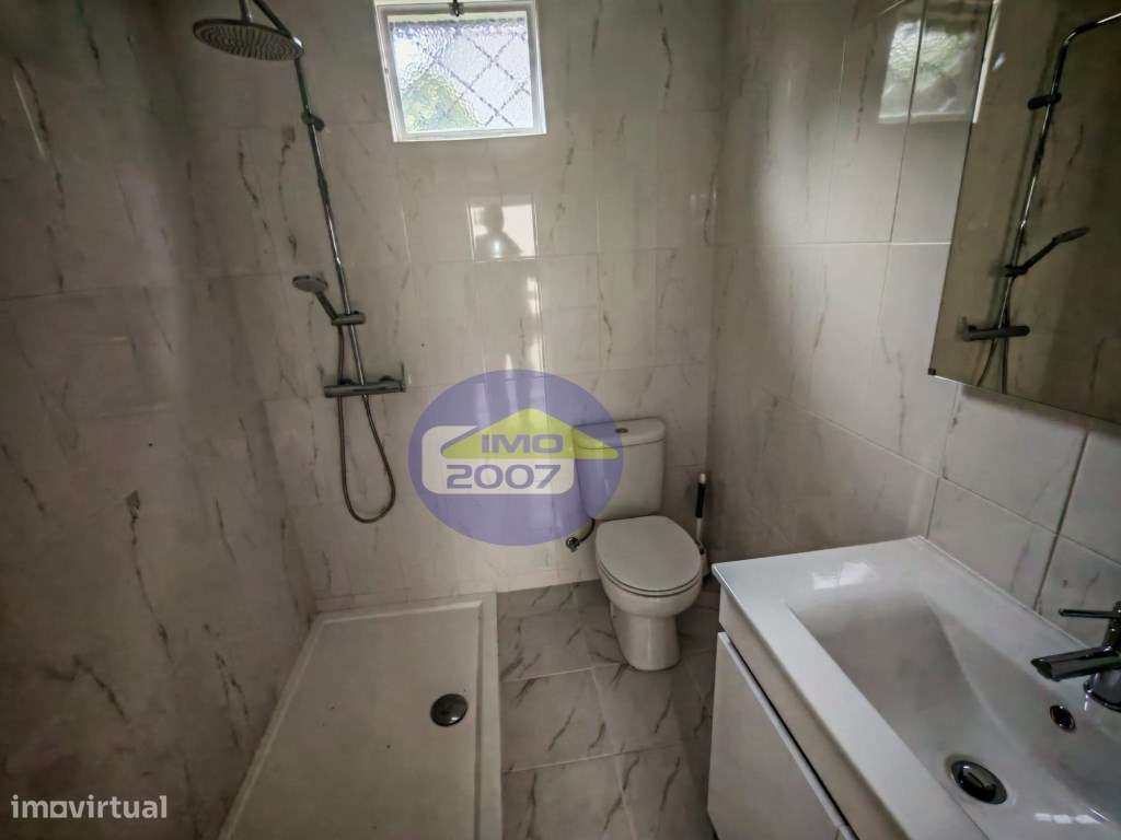 Moradia com 3 frações independentes-31