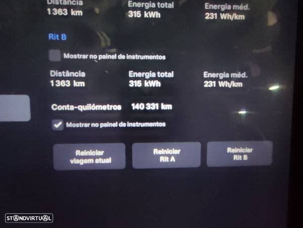 Tesla Model X 100D - 28