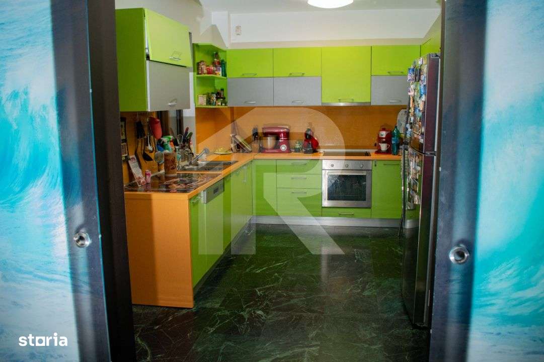 VILA Darza  -350 mp utili \ 700 mp teren\ 6 camere\4 bai - 280000 E ne-12