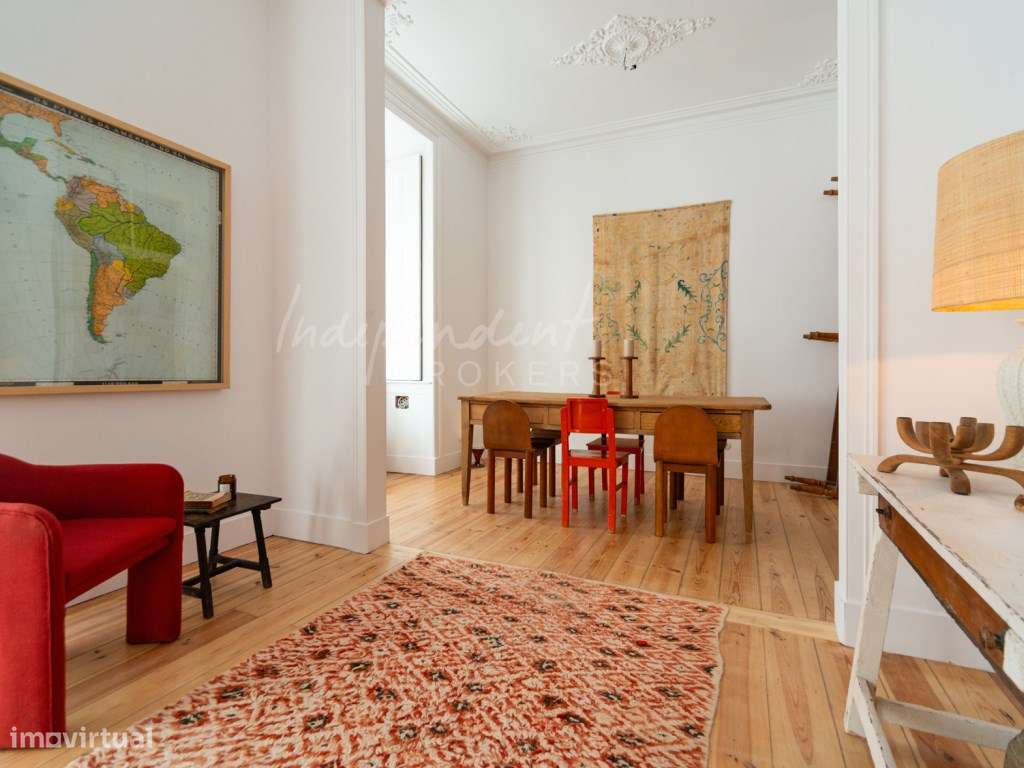 APARTAMENTO T2 COM MUITO CHARME-4