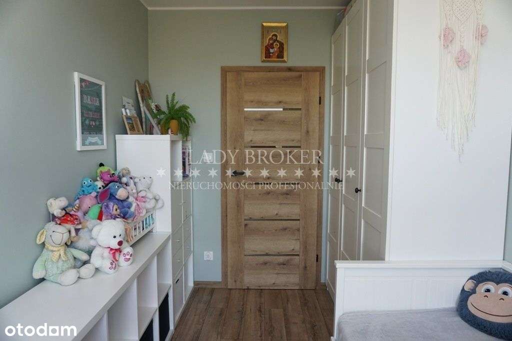 Stylowe 4 pokoje z wyposażeniem i komórką lok.-16