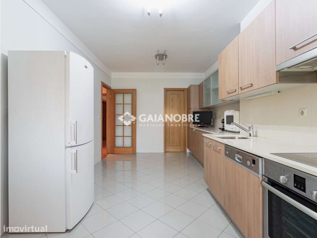 T2+1 em Santa Marinha-5