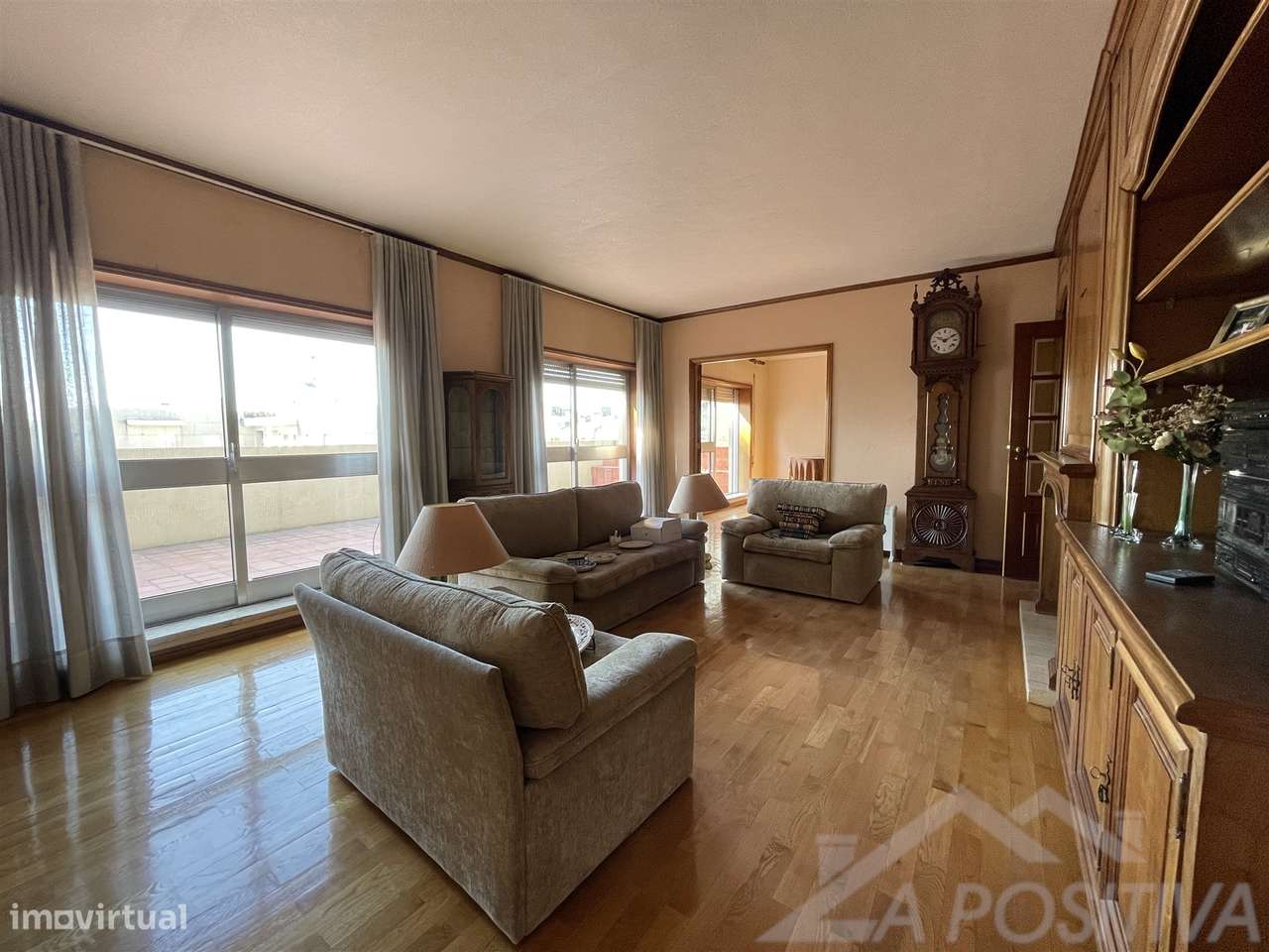 Apartamento T6 Venda em São João da Madeira,São João da Madeira-5