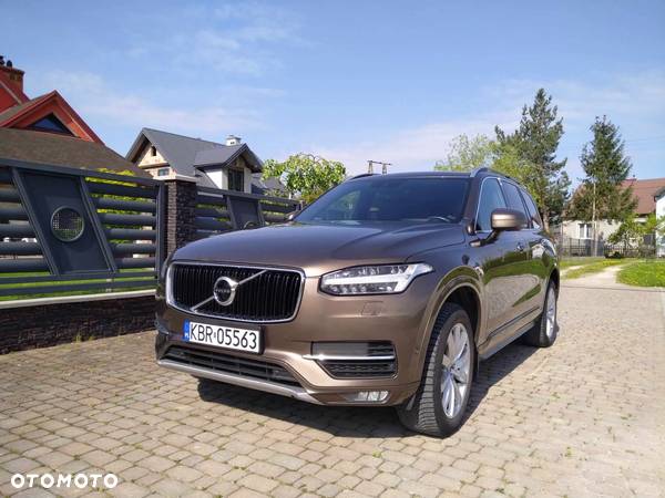 Volvo XC 90 D5 AWD Momentum - 1