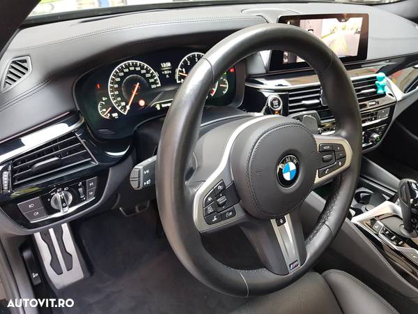 BMW Seria 5 540i xDrive AT - 19