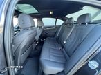 BMW Seria 5 540d xDrive MHEV - 12