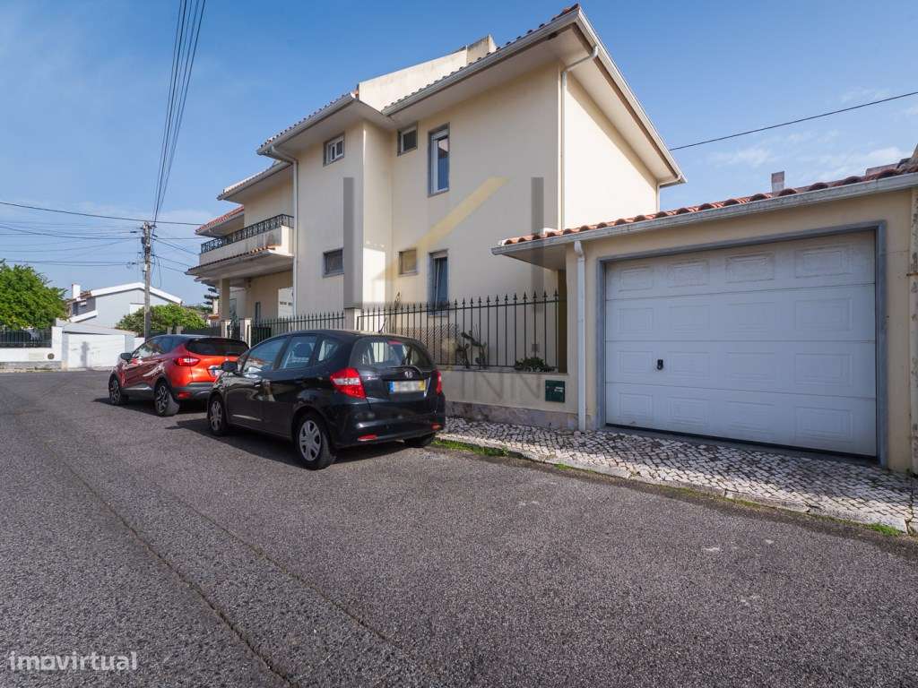 Andar de Moradia T2 + 1 Duplex Remodelado com Cave, Garagem Box e L...-13
