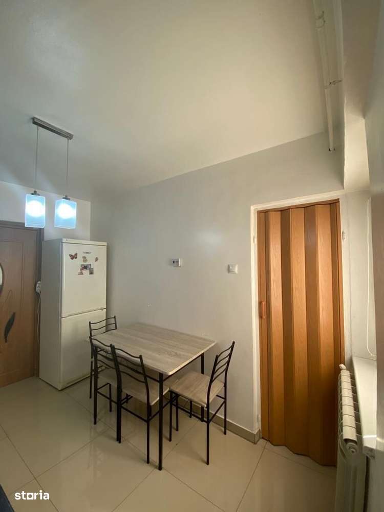 Doua camere decomandate, etajul 2-6