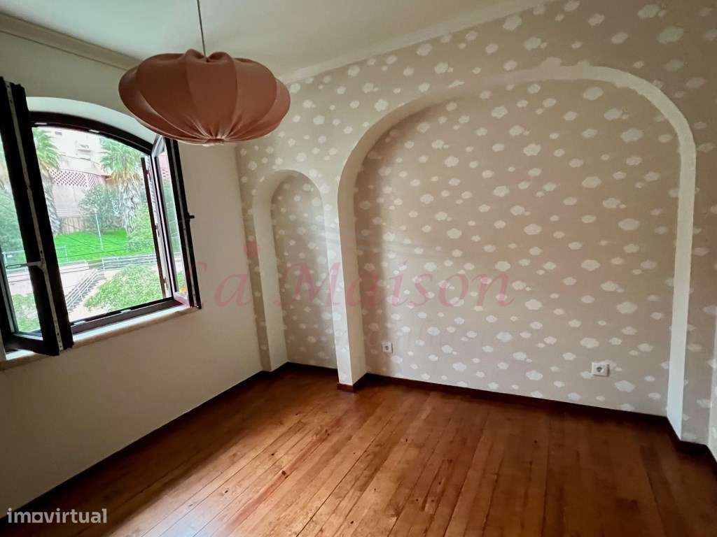 Moradia V4 Duplex no Centro de Loures-59