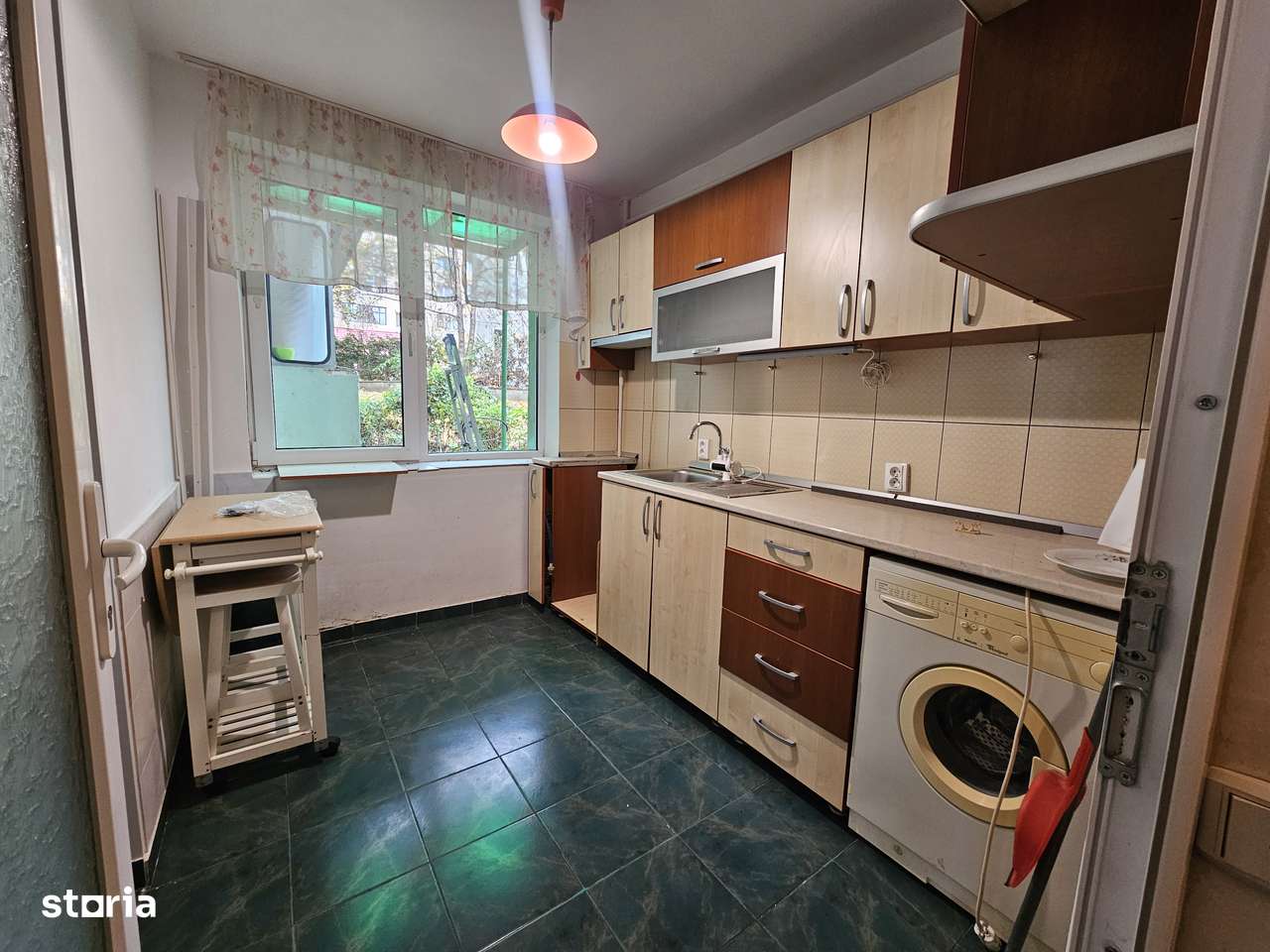 Ultracentral -parter , apartament cu trei camere, parcare-7