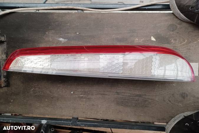 Lampa stop dreapta pe aripa Ford Focus 2 (facelift)  [din 2008 pana  2011] seria Hatchback 5-usi 1. - 3