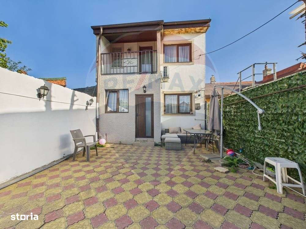 Casă / Vilă cu 3 camere de vânzare în zona Andronache - Imagine principală: 1/17