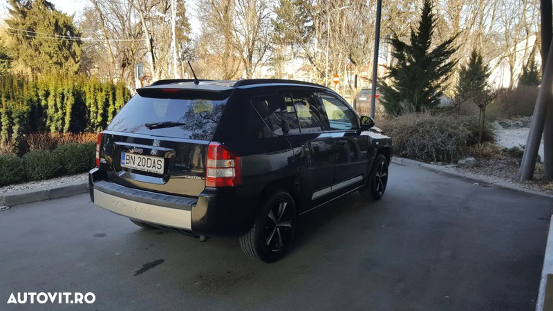 Jeep Compass - 4