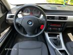 BMW Seria 3 320d - 23