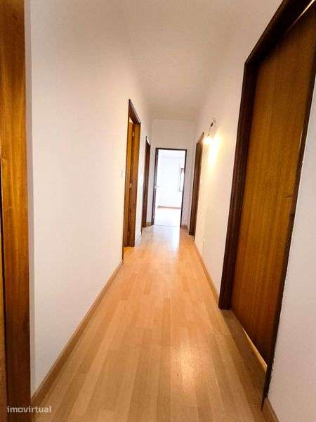 Apartamento T3 renovado - Ultimo piso - Grande imagem: 4/12