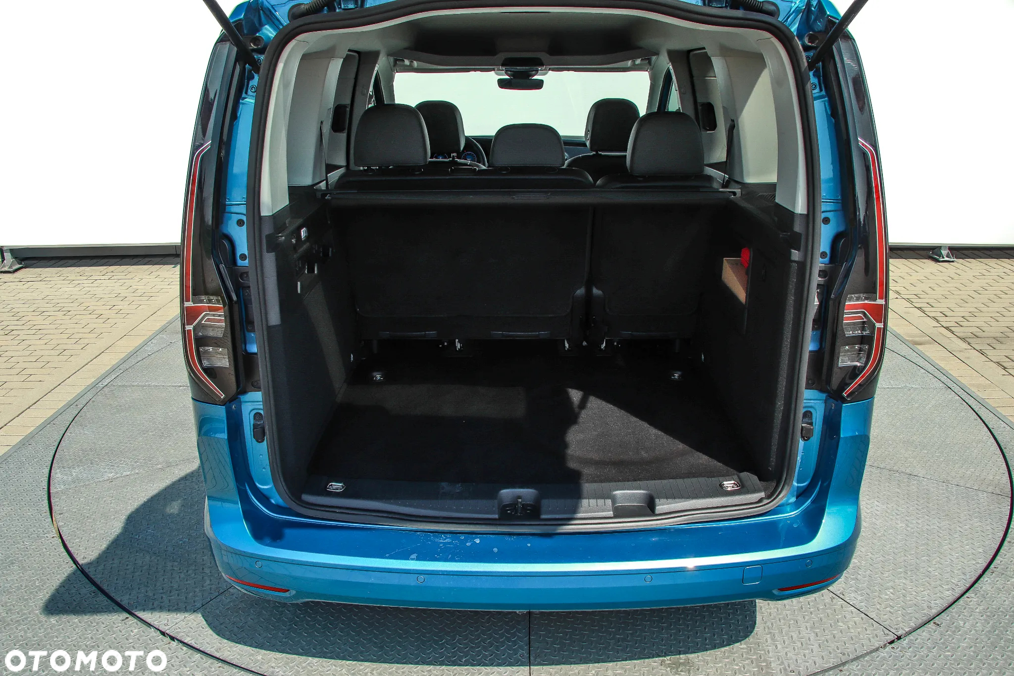 Volkswagen Caddy 2.0 TDI Style DSG - 9