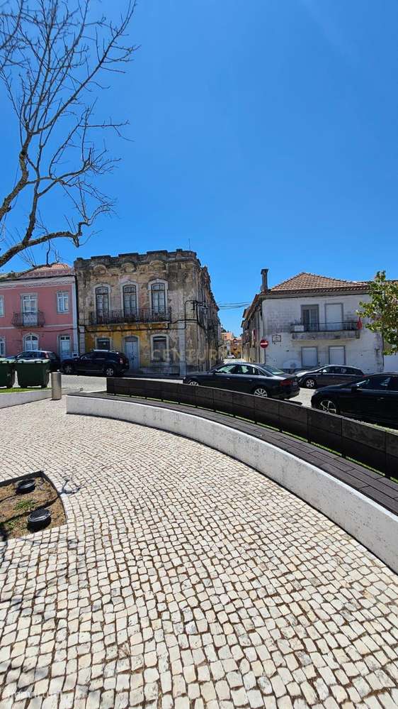 Prédio para Reabilitação no Centro Histórico de Palmela-27