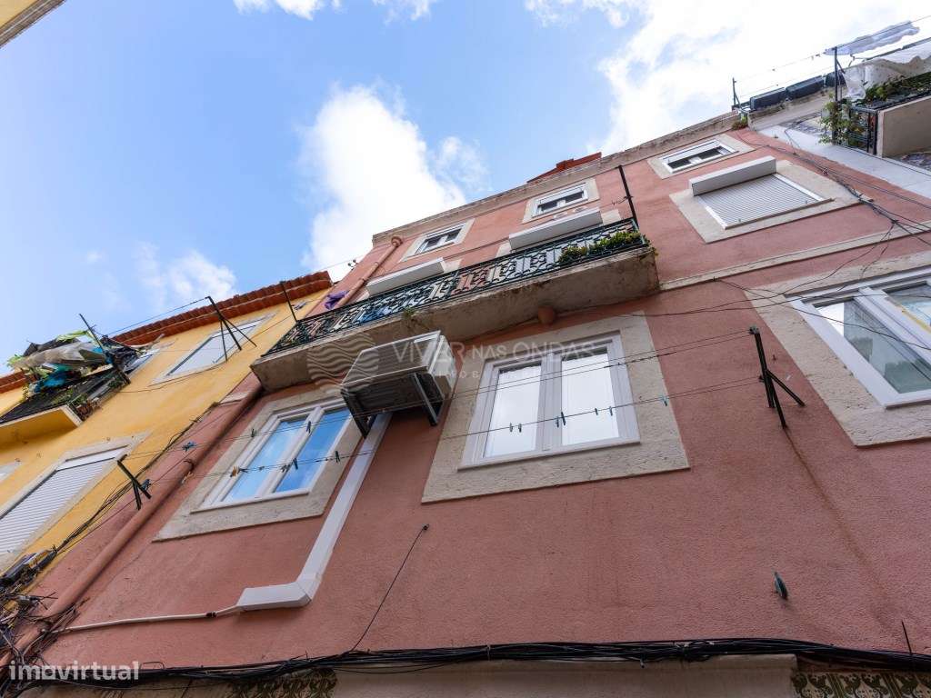 Apartamento T3+1 Duplex | Renovado | Último piso | Santo António, L...-35