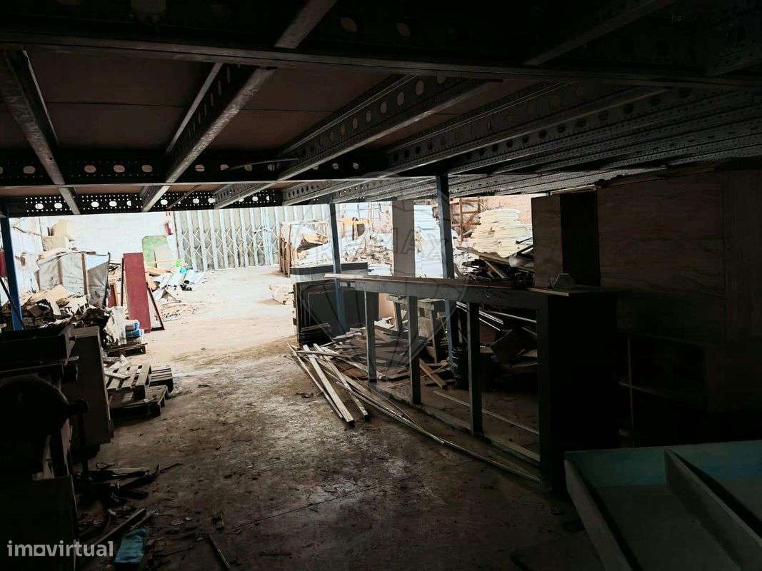 Armazém T3 para venda-12