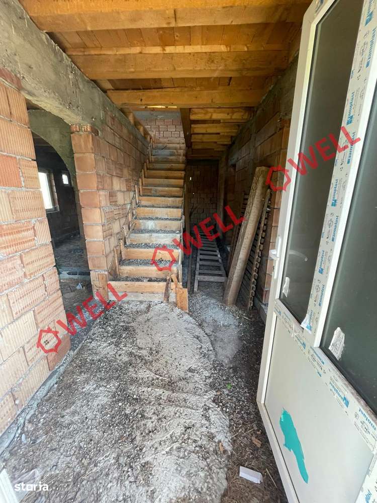 Casă familială de vânzare în Vâlcele - Imagine principală: 5/15