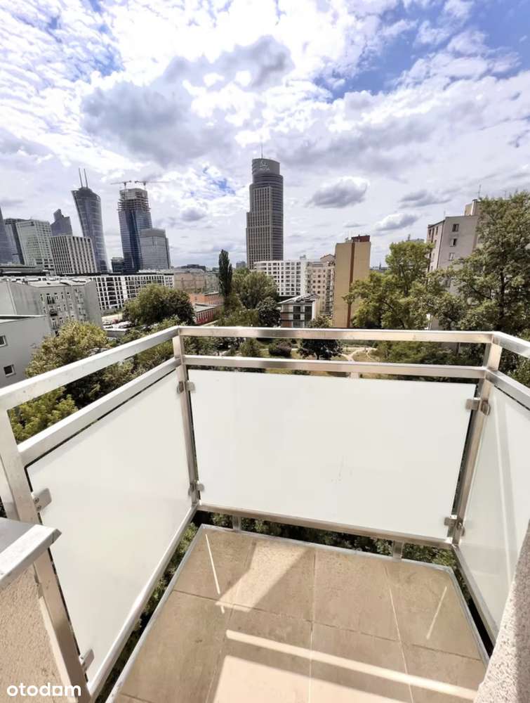 Kawalerka z balkonem przy Żelaznej - Pełny obrazek: 2/7