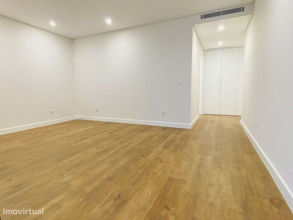 Apartamento de Luxo T3 novo em Montijo-18
