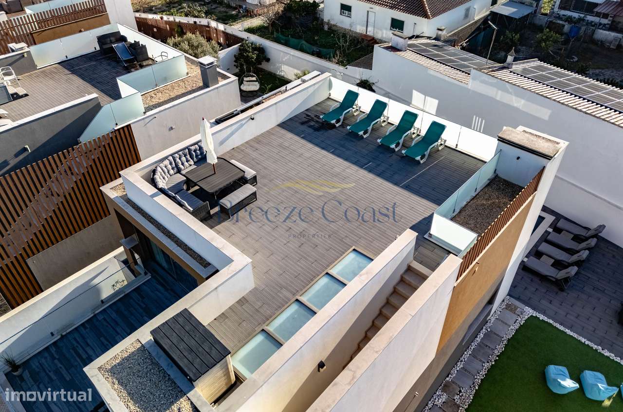 Moradia T4 com Rooftop Vista Mar-28