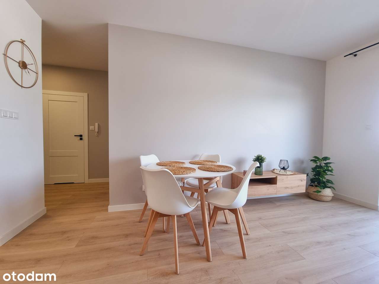 Od stycznia*Umeblowane*Parking*Balkon*2022r*Hala - Pełny obrazek: 5/19