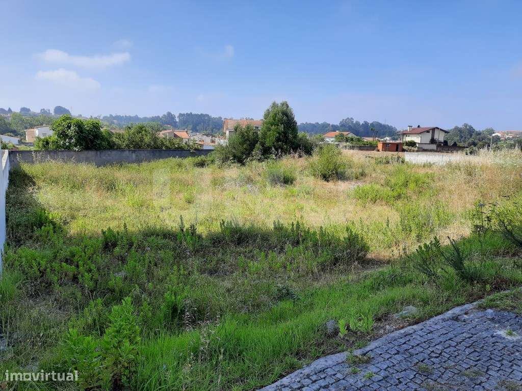 Lote de Terreno para construção de moradia T5 em Espinho-3