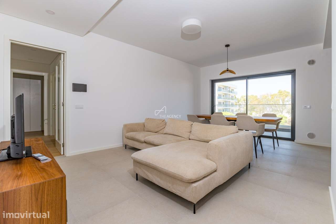 T2 Novo com Terraço, Piscina e Vista Serra – Faro - Grande imagem: 3/38