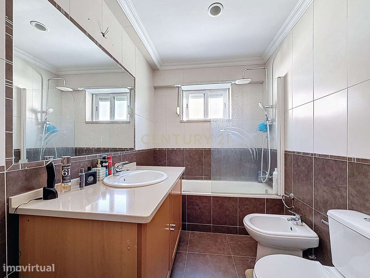 Apartamento T3 em Amora, Seixal - Oportunidade Única!-12
