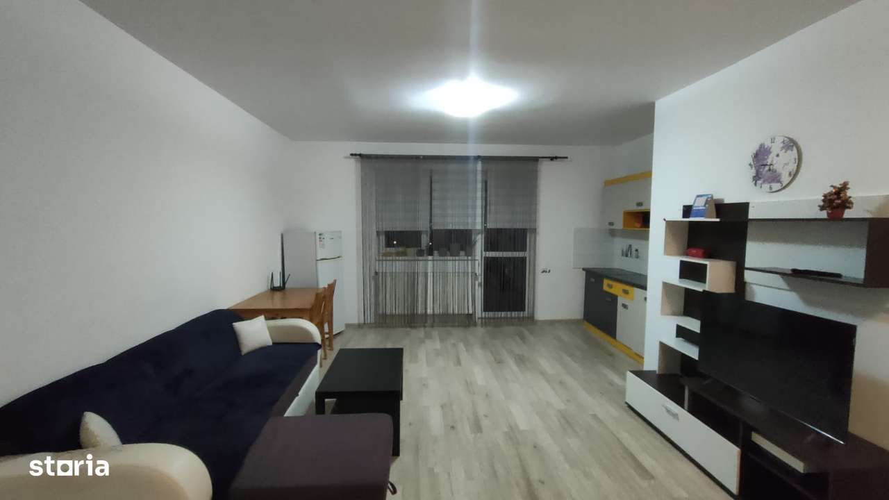 Apartament 3 camere mobilat, spațios, bloc Y ,zona Piata Rahova-0