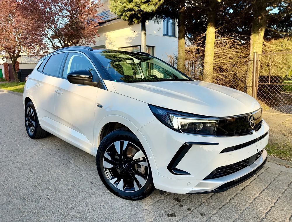 Opel Grandland 1.6 T PHEV Ultimate 2023