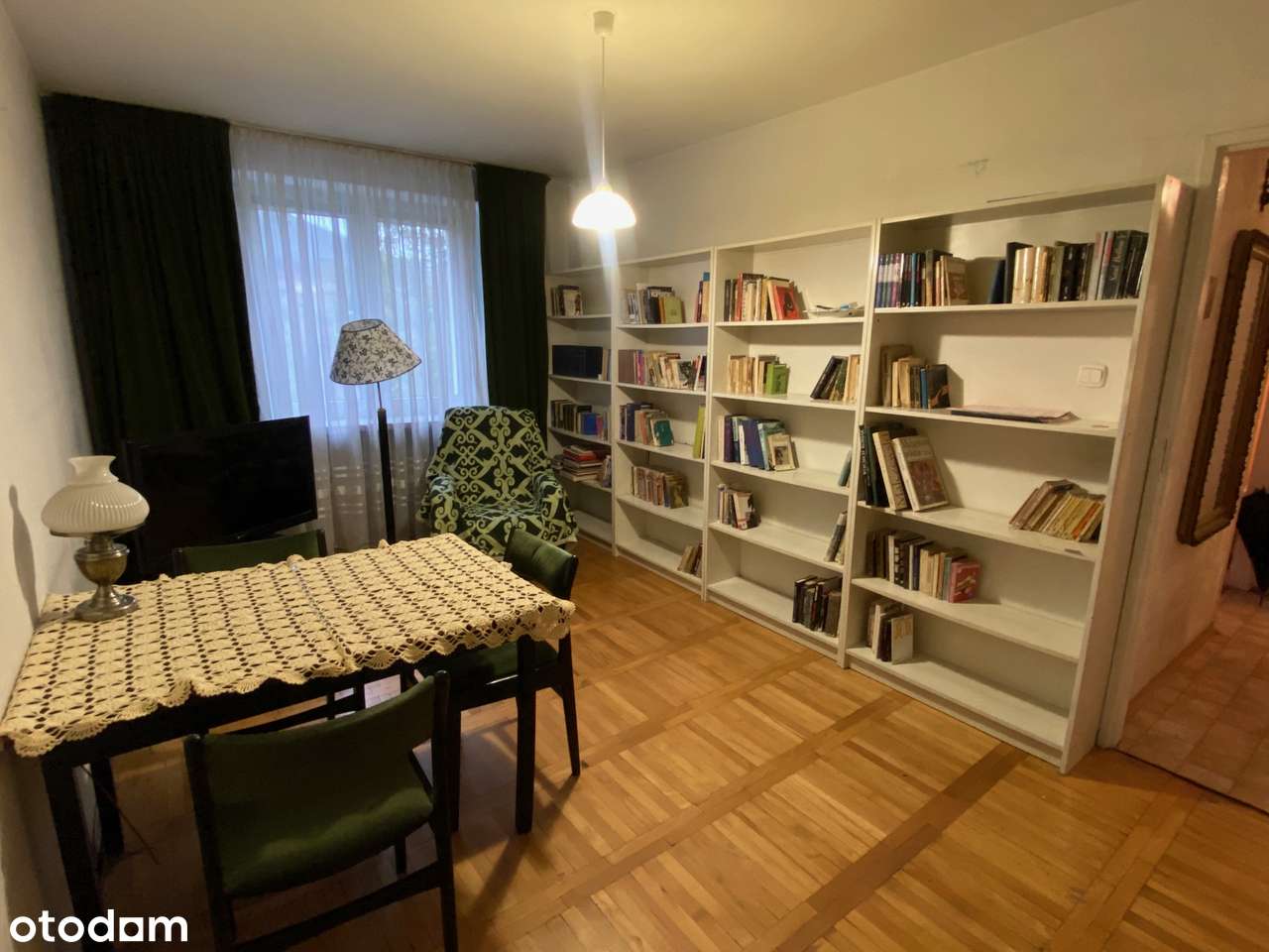 REZERWACJA Cegła lata 70te super lokalizacja przy Starym Browarze-1