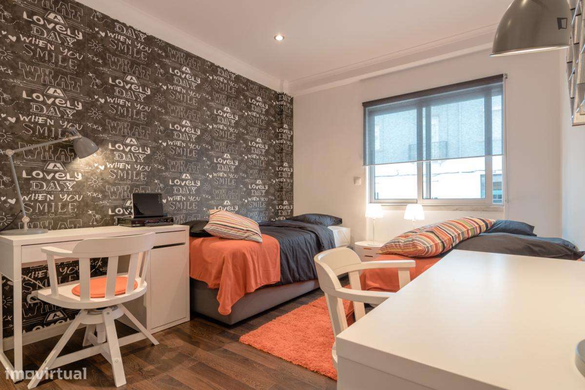 Quarto - localizado em Picoas Lisbon - Grande imagem: 4/7