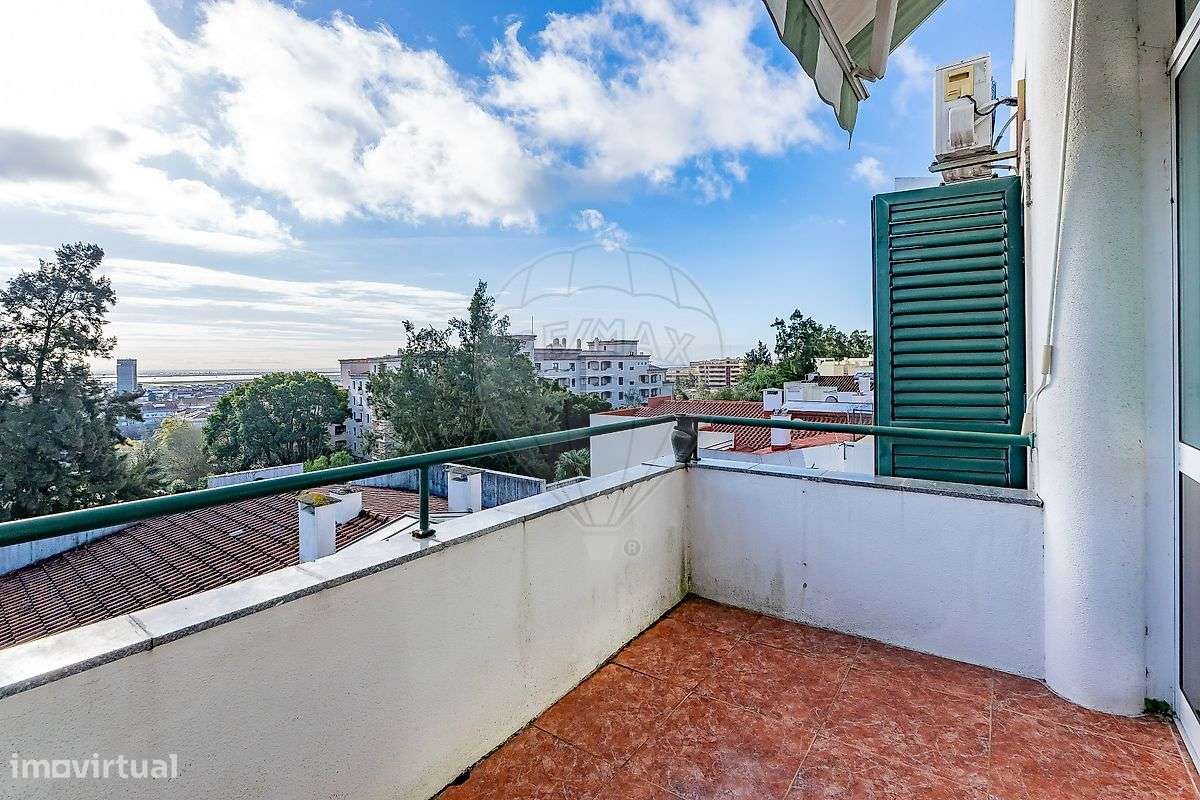 Moradia T5 para venda-13