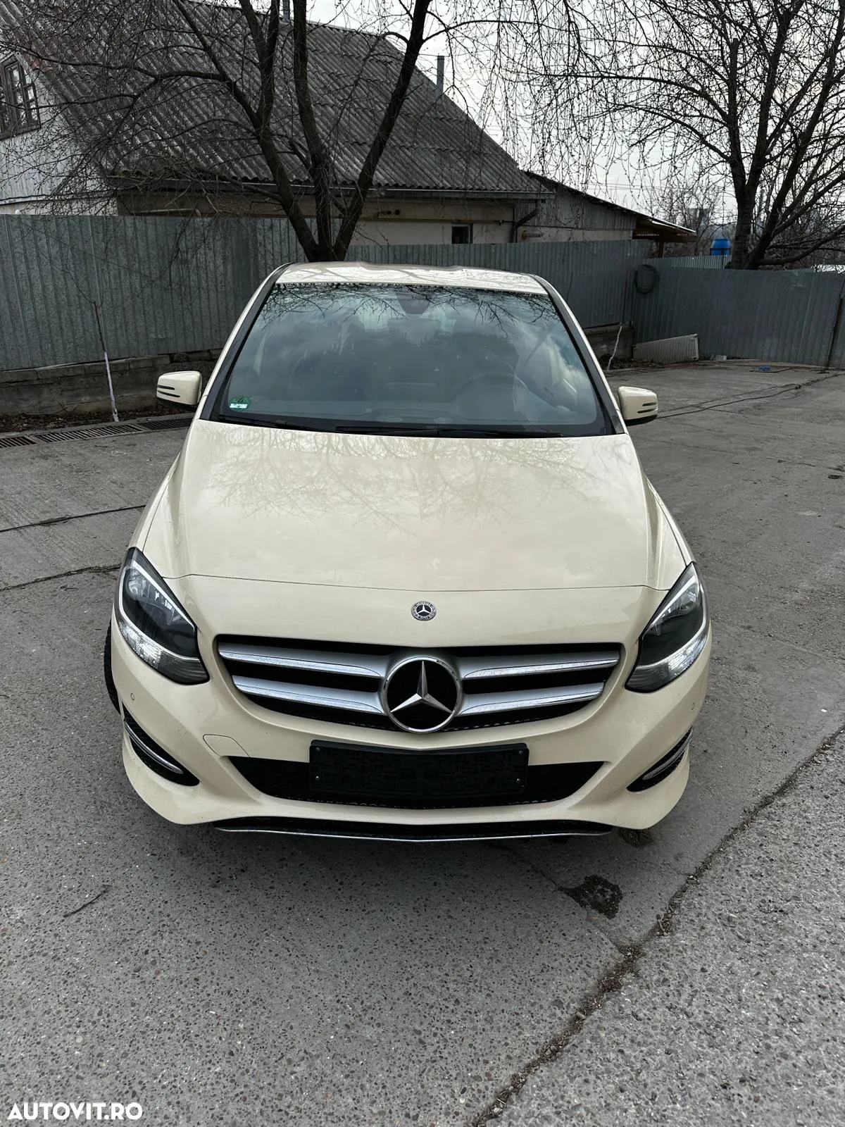 Mercedes-Benz B 200 (CDI) d 7G-DCT Urban - 2