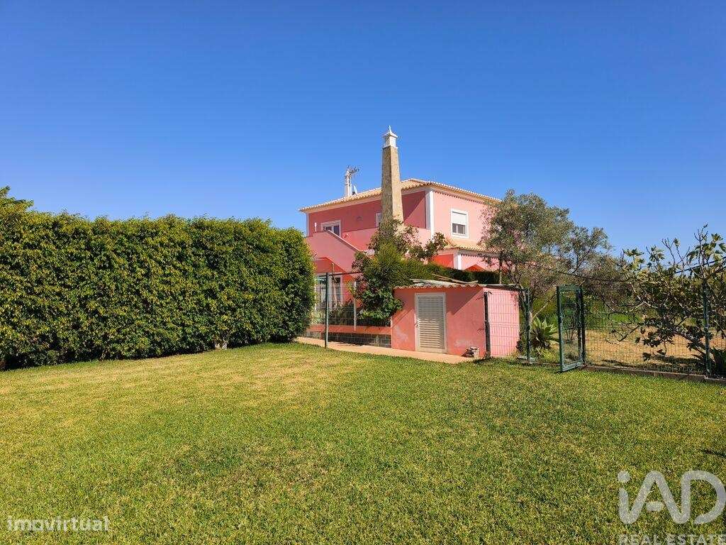 Casa / Villa T4 em Vila Nova de Cacela de 233,00 m2 - Grande imagem: 5/29