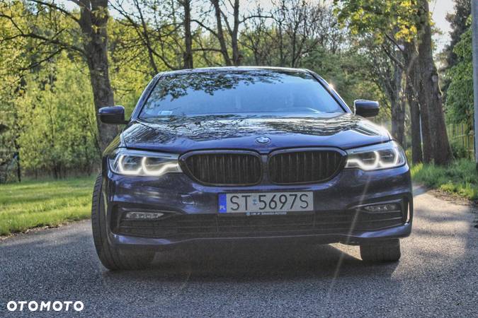 BMW Seria 5 520d Sport Line - 24